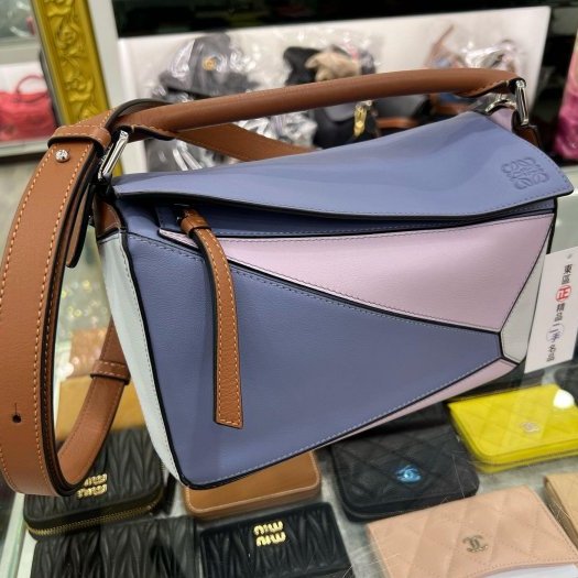 ㊣東區正精品㊣LOEWE PUZZLE 藍紫三色小牛皮拼接幾何拼圖手提肩背斜背包兩用包小款 RZ5830-1
