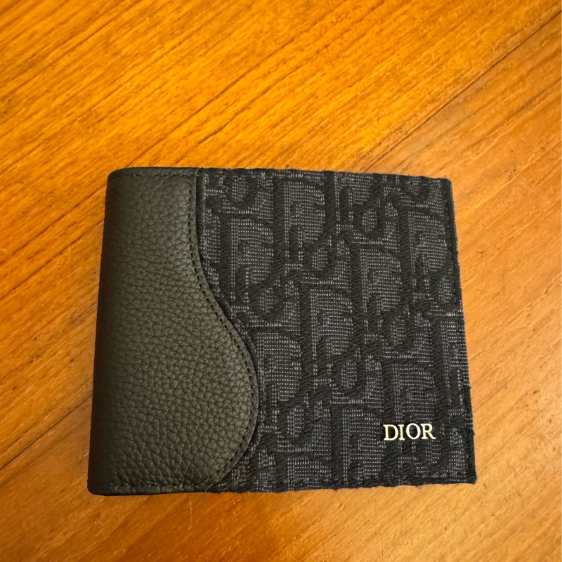 Dior黑緹花/黑皮革對開短夾-1