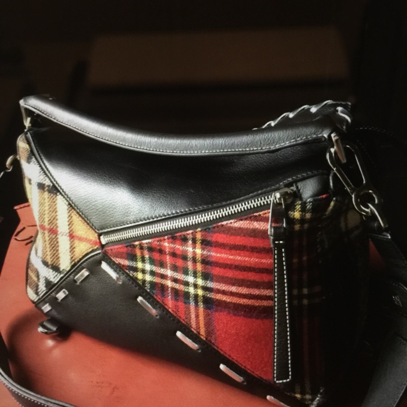 Loewe 限量特殊包款-2
