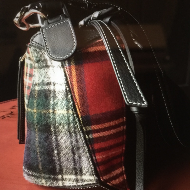 Loewe 限量特殊包款-3
