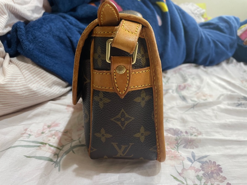 LV法棍包-3