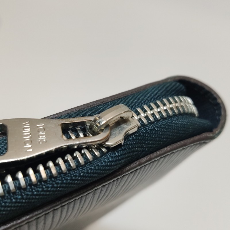 Louis Vuitton (LV) Zippy牛皮水波紋條紋Logo 環繞式拉鍊手拿包-8