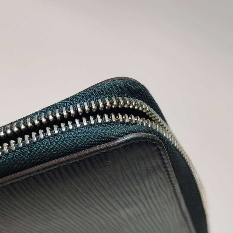 Louis Vuitton (LV) Zippy牛皮水波紋條紋Logo 環繞式拉鍊手拿包-10
