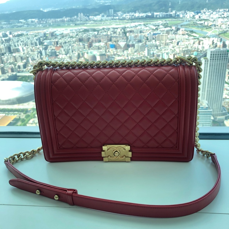 絕版CHANEL Boy 28cm 紅色小羊皮菱格金鍊A92193 肩背包-4