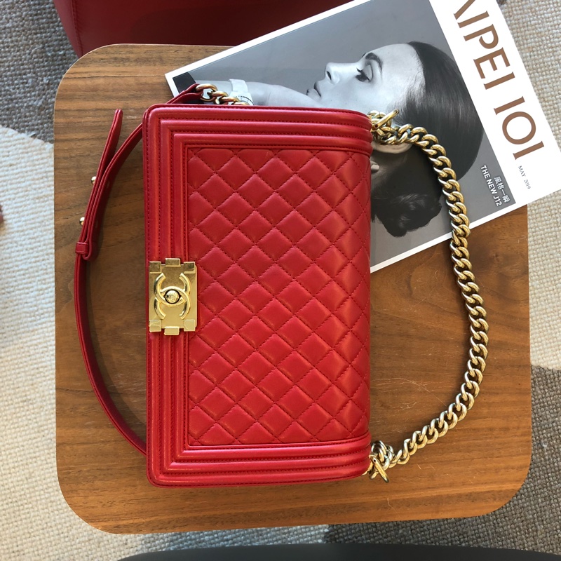 絕版CHANEL Boy 28cm 紅色小羊皮菱格金鍊A92193 肩背包-27