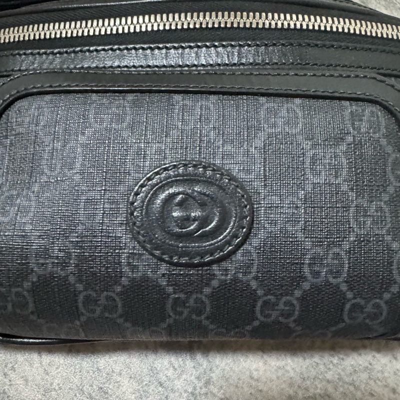 Gucci古馳/黑灰色雙G胸前包/733240-1