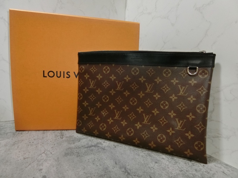 LV棕色原花DISCOVERY手拿包/M69411-0