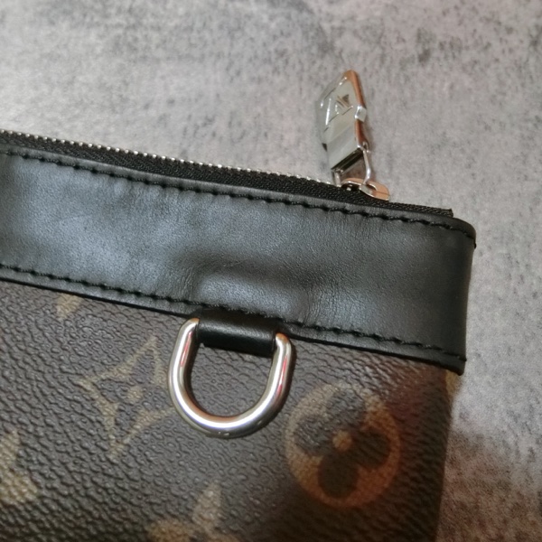 LV棕色原花DISCOVERY手拿包/M69411-8