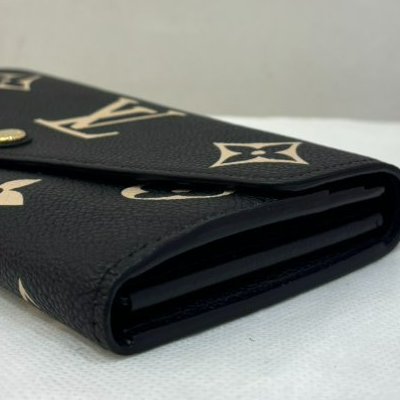 LV 黑牛皮大LOGO信封釦式長夾-2