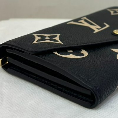 LV 黑牛皮大LOGO信封釦式長夾-3