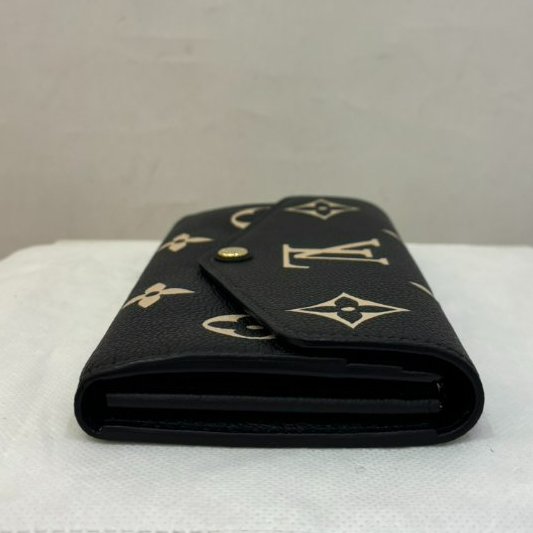 LV 黑牛皮大LOGO信封釦式長夾-4