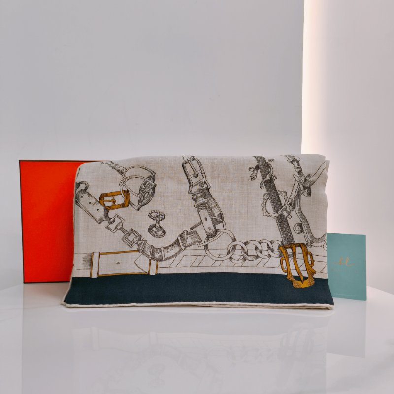 MS0348 Hermes 愛馬仕 山羊絨 絲巾 Scarf 140 x 140cm Chale Hors De Chaine Cashmere and Silk Navy x Beige-0