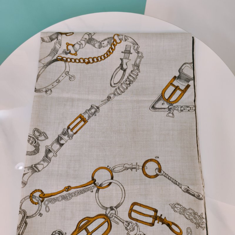 MS0348 Hermes 愛馬仕 山羊絨 絲巾 Scarf 140 x 140cm Chale Hors De Chaine Cashmere and Silk Navy x Beige-6