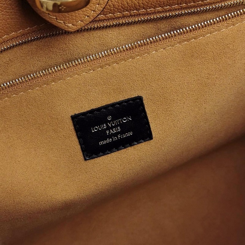 Louis Vuitton (LV) On My Side中號牛皮拼色老花旋扣斜挎包單肩包芯片款-7