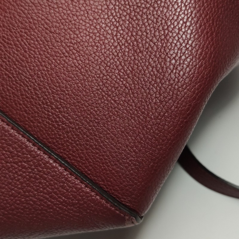 Celine Cabas Phantom牛皮純色字母logo束帶單肩包-14