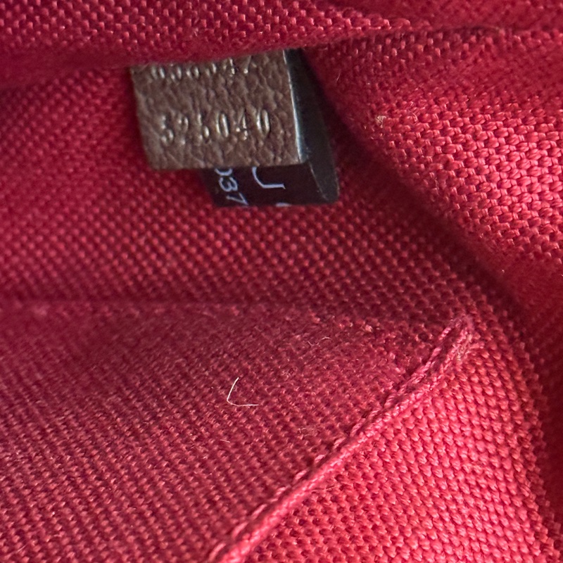 GUCCI 郵差包 658542 K9GSN 8358-30