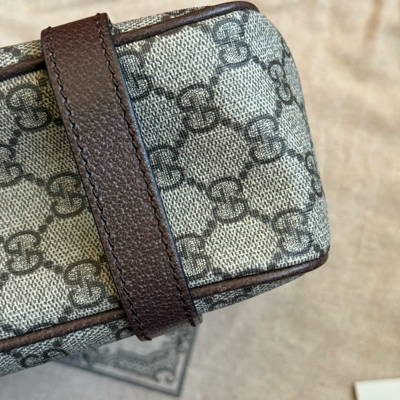 GUCCI 郵差包 658542 K9GSN 8358-56