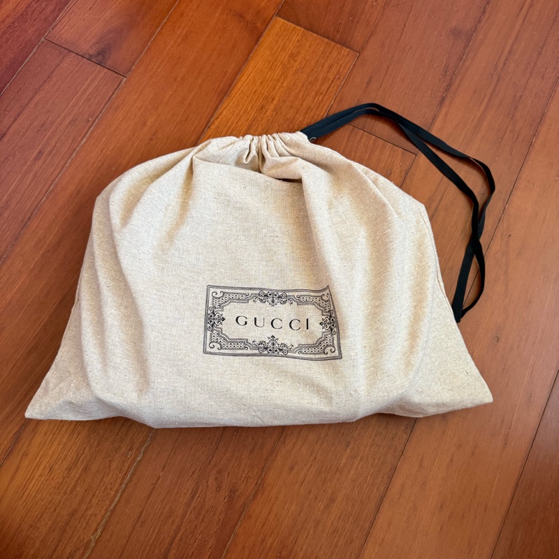 GUCCI 郵差包 658542 K9GSN 8358-84