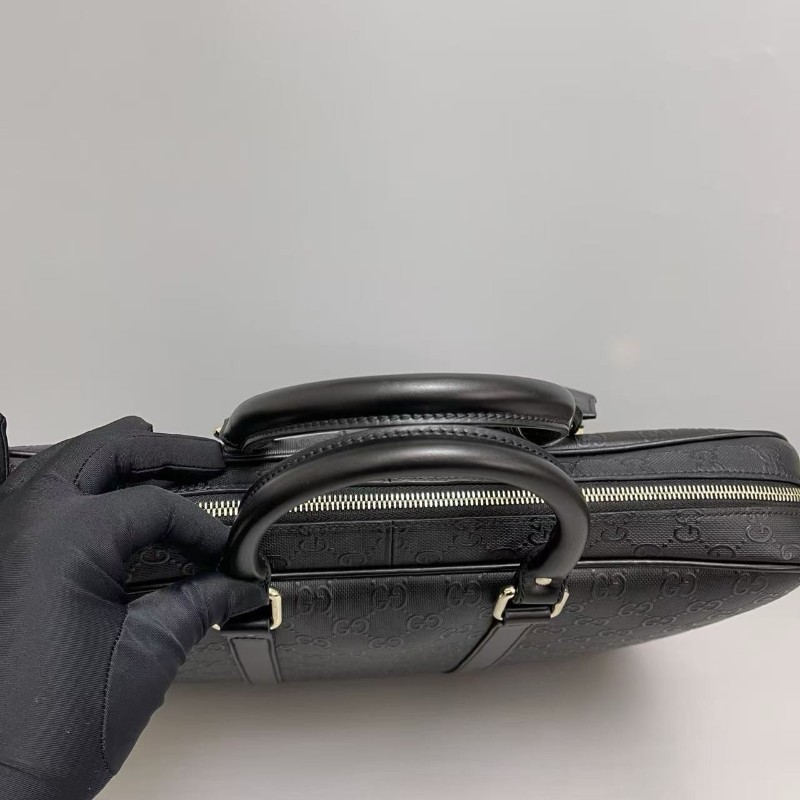 Gucci 男士黑色全皮壓紋logo公文包 電腦公事包 肩背包-4