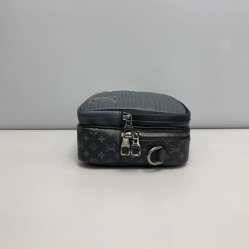 LV路易威登 老花聯名限量相機包郵差包 肩背包斜背包-3