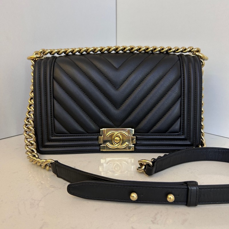 CHANEL香奈兒 Leboy 黑金 羊皮 V紋中號25cm 肩背包斜背包-0