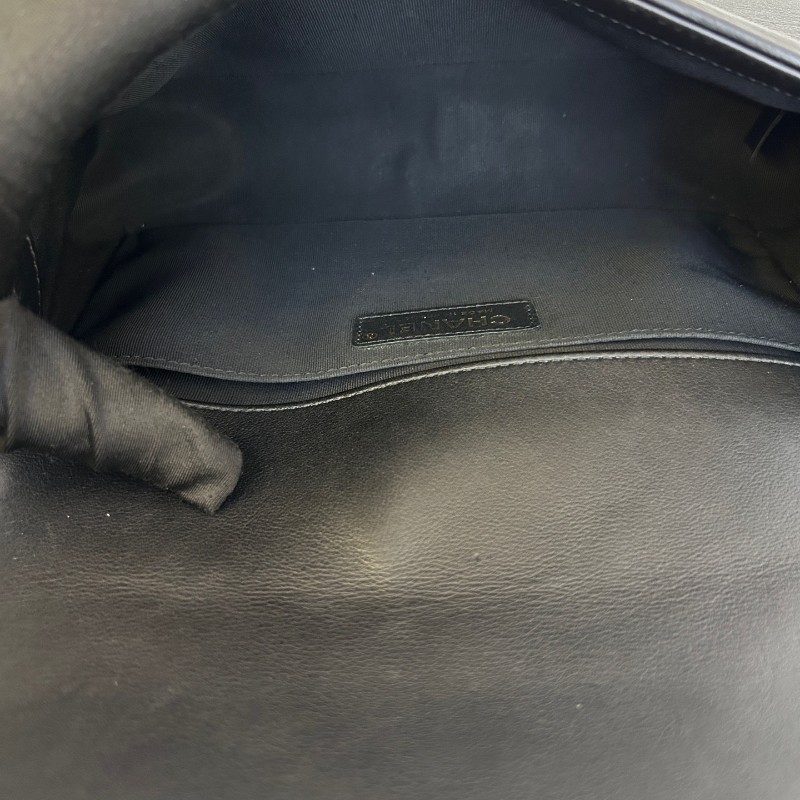 CHANEL香奈兒 Leboy 黑金 羊皮 V紋中號25cm 肩背包斜背包-4