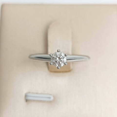 Tiffany & co 鉆戒0.31ct 12號 戒指