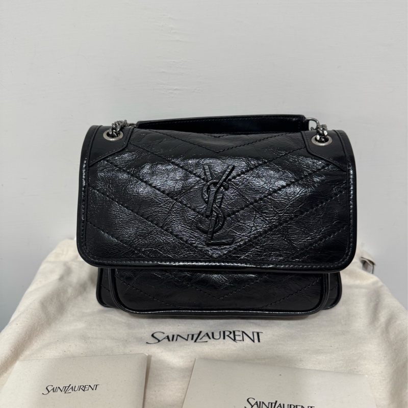 Ysl niki baby新款D釦銀鏈黑色斜背包-5