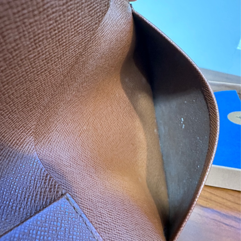 Louis Vuitton 老花護照套 絕版品-5