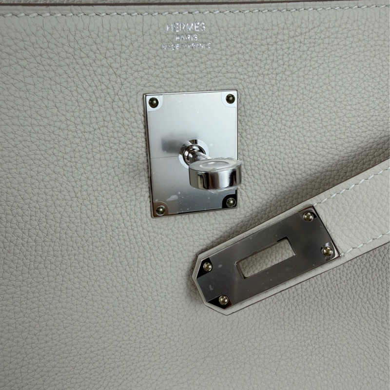 Kelly messenger PM 10 Craie 奶昔白銀釦 Kelly 郵差包-22