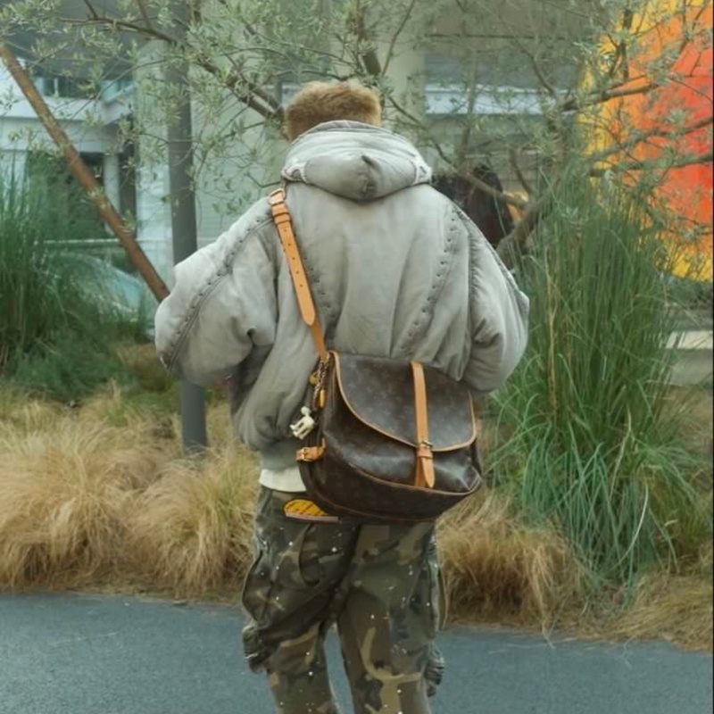 Louis Vuitton 雙子星 中號肩背斜背包 整體很新 98新配件塵袋-9