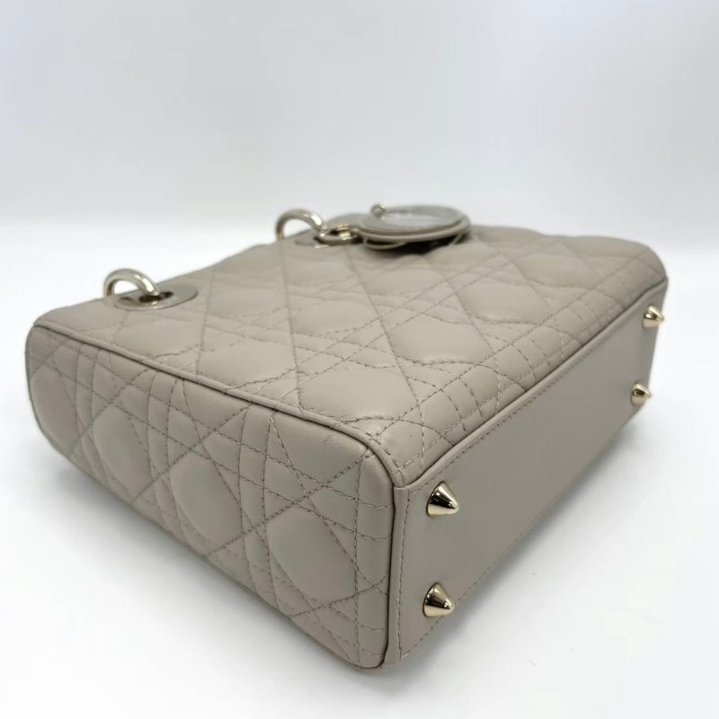 DIOR Lady Dior金扣黛妃手提肩背斜背包20*16.5*8 99新配件塵袋保卡-4
