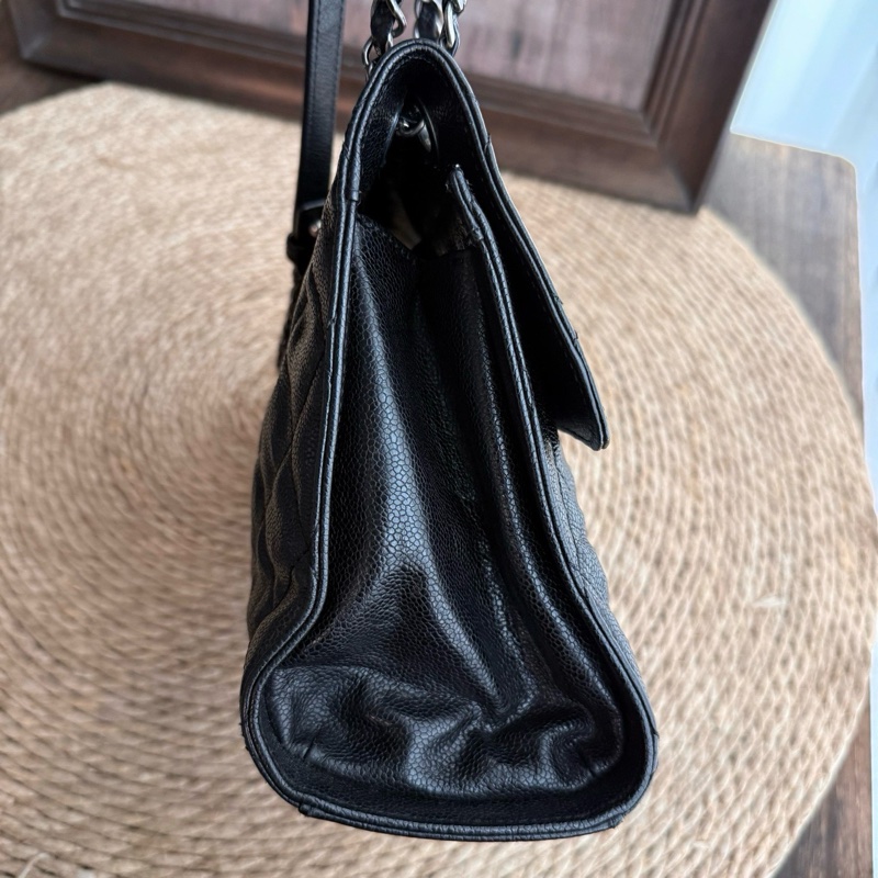 CHANEL 魚子醬牛皮機場 CF黑銀做舊五金 尺寸約底長31.5cm 年份:17開-17
