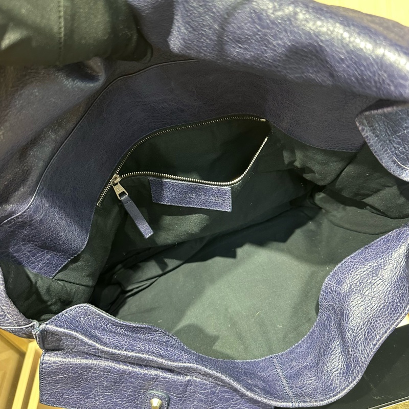 巴黎世家Balenciaga蓝色油蜡皮机车翻盖邮差包-8