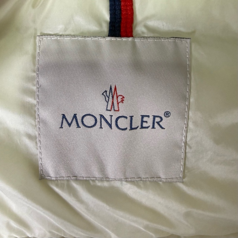 ❤️MONCLER 白色羽絨背心-4