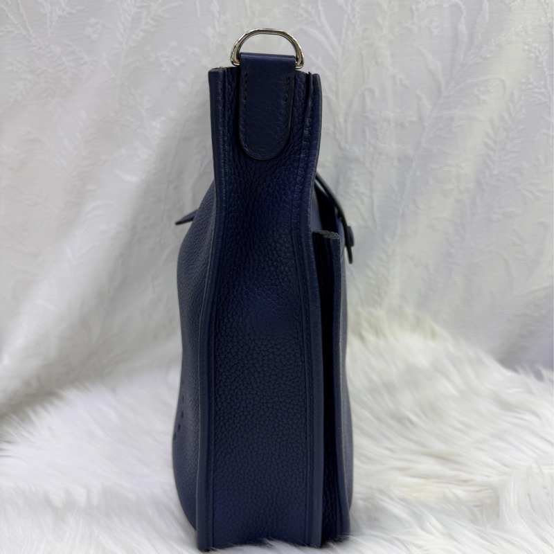 29” evelyne Clemence phw-7
