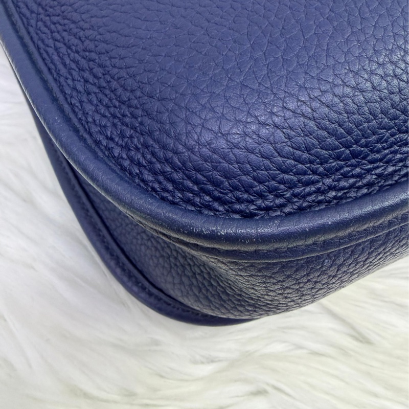 29” evelyne Clemence phw-11