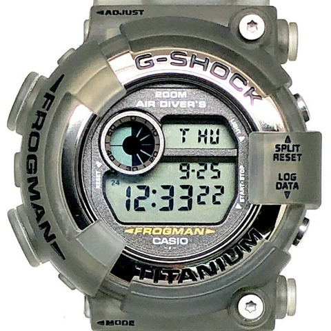 G-SHOCK CASIO DW-8200MS-8T FROGMAN MEN IN SME 手錶，灰色鏤空鈦金屬錶殼，潛水蛙人EL系列第三款，1998年9月發售，三國丘店，ITBSABY09BS0