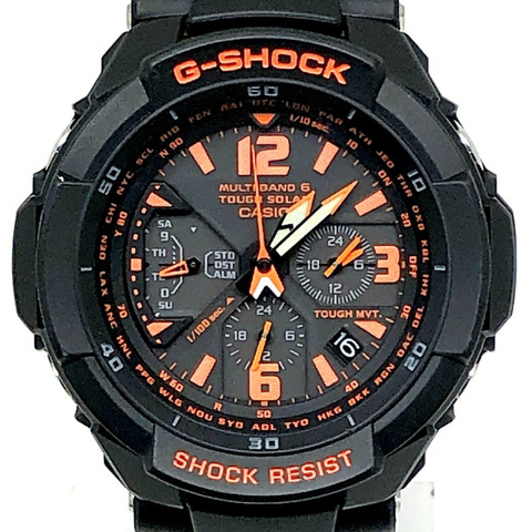 G-SHOCK CASIO GW-3000B-1A GRAVITYMASTER 腕錶，電波太陽能，堅固耐用，6 波段多頻，抗離心重力，飛行員黑橙配色，指針式，2010 年 2 月上市，三國丘店有售。 IT78RKZELBWO
