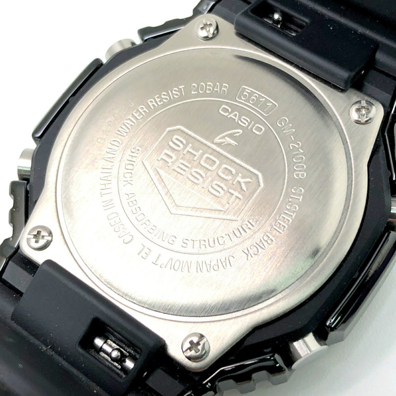 G-SHOCK CASIO GM-2100B-4A 金屬錶殼腕錶,八角形錶殼,卡西歐橡木飾面,金屬錶圈,雙LED燈,深灰色IP紅色錶盤,類比數位顯示。 2021年8月上市。三國丘店有售。 ITV358D9WRBQ-7