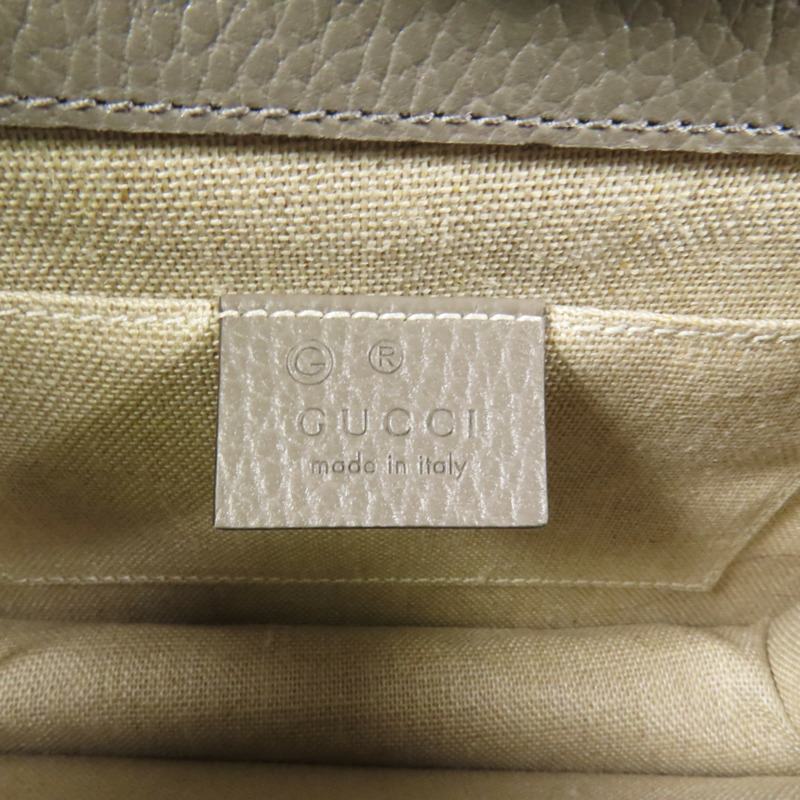 GUCCI 牛皮皮革Interlocking G金扣鏈帶肩背袋-11