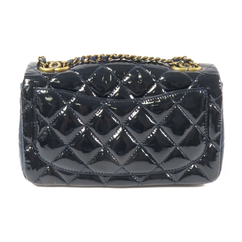 CHANEL 漆皮皮革Chain Shoulder金扣肩背袋-1