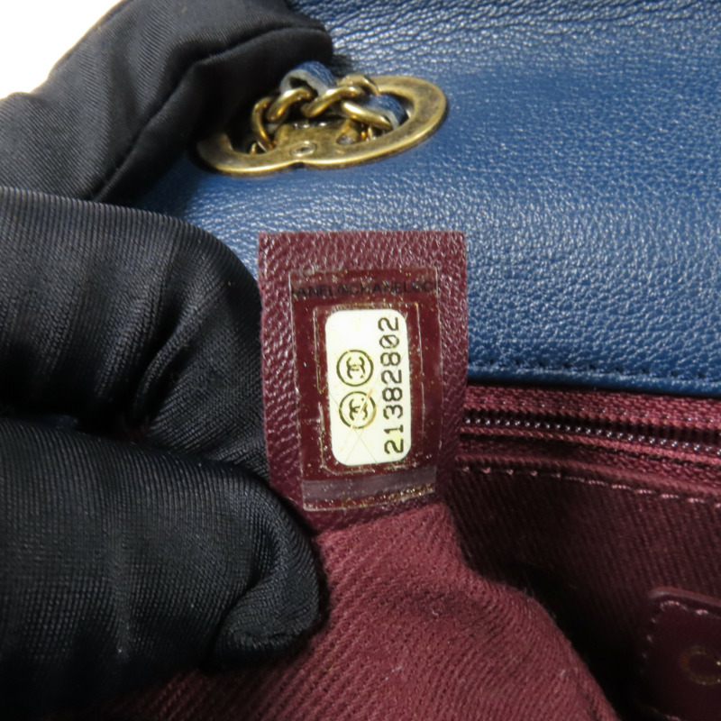 CHANEL 漆皮皮革Chain Shoulder金扣肩背袋-6