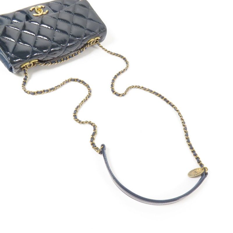 CHANEL 漆皮皮革Chain Shoulder金扣肩背袋-7
