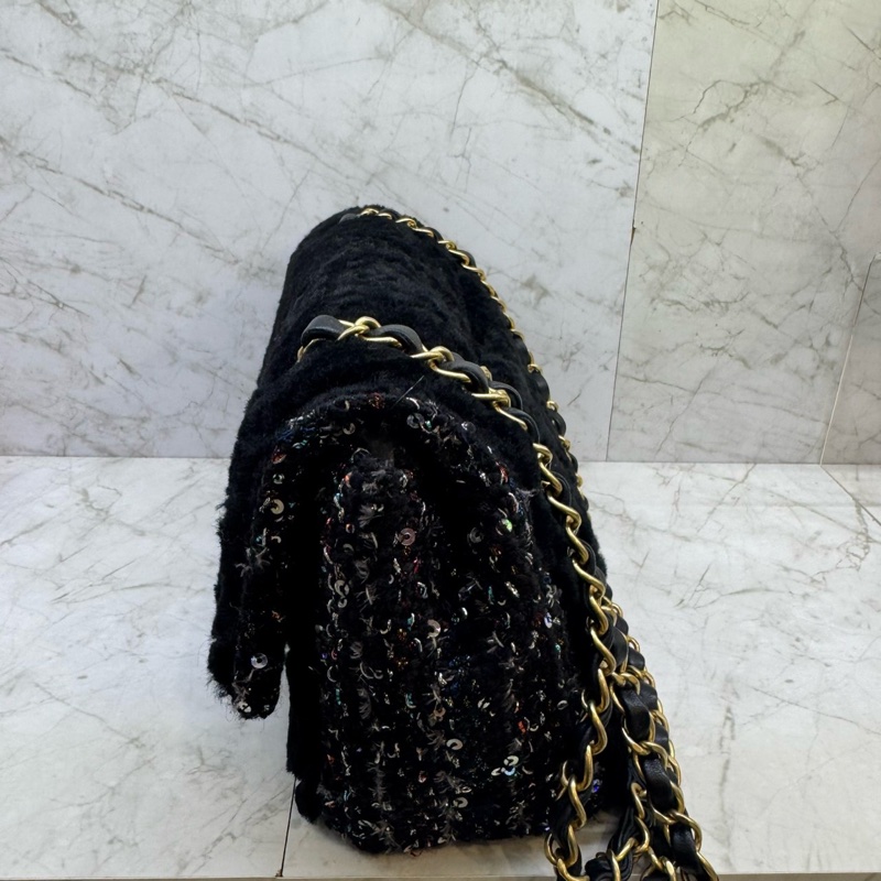 CHANEL 毛呢彩線亮片包邊毛毛口蓋包 黑-3