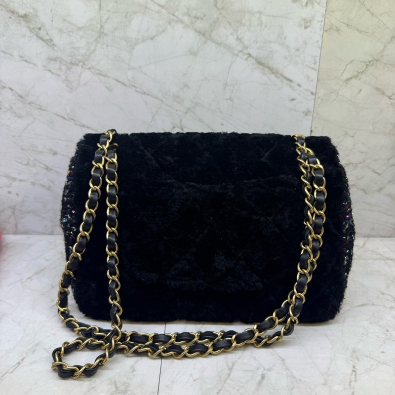 CHANEL 毛呢彩線亮片包邊毛毛口蓋包 黑-4