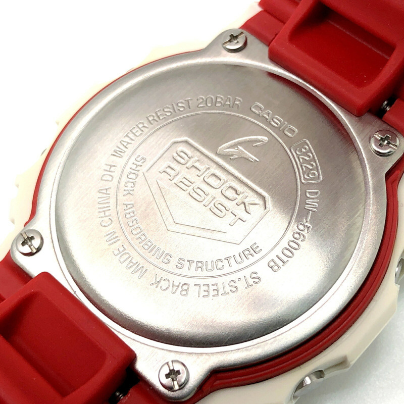 G-SHOCK CASIO DW-5600TB-4A THROW BACK 1983 腕錶 白色 x 紅色 EL 2017 年 11 月發售 三國丘店 ITIVASJRHGAC-7
