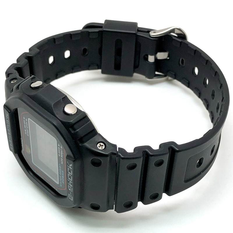 G-SHOCK CASIO DW-5000-1 手錶，復刻初代 DW-5000C，螺旋式後蓋 EL 背光，2001 年 3 月發售，三國丘店 ITWHHXGDC8KG-4