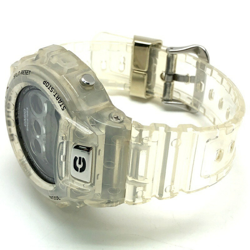 為紀念G-SHOCK誕生40週年,G-SHOCK CASIO DW-6940RX-7 40週年紀念透明混音鏤空腕錶將於2023年7月在三國丘店發售。 ITNDU05QWAWG-5
