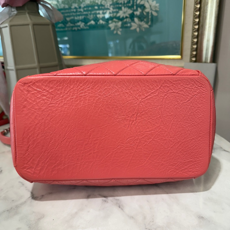Chanel 粉油蠟牛皮菱格紋Bucket銀釦束口肩斜背水桶包A57603-2